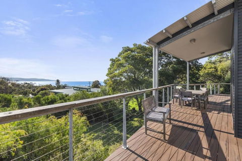 Amaroo - Sunshine Coast Guide 1