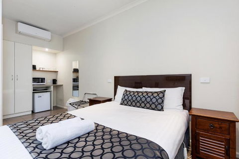 Amaroo Motel Tumuts Best Accommodation - Sunshine Coast Guide 1