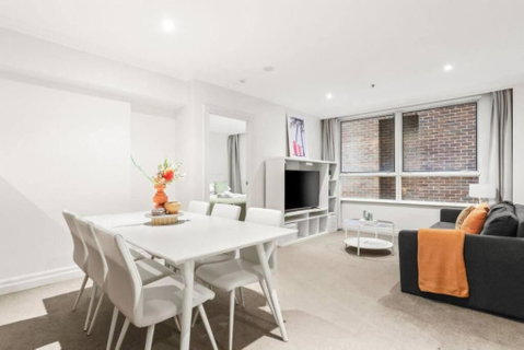 Amazing Apartment In Sydney CBD With Rooftop Pool - Sunshine Coast Guide 2