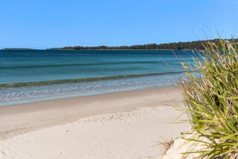 Amazing Views - Belle Escapes Jervis Bay - Sunshine Coast Guide 1