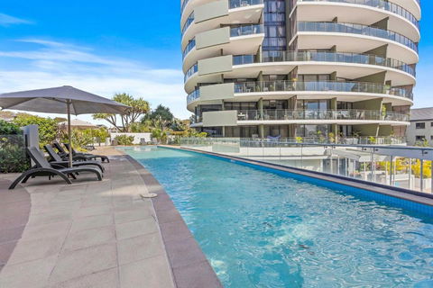 Ambience Burleigh Heads - Hosted By Burleigh Letting - Sunshine Coast Guide 2