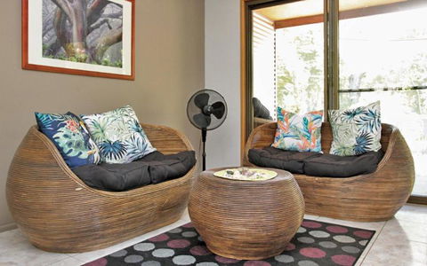 AMITY BEACH BUNGALOW - Sunshine Coast Guide 2