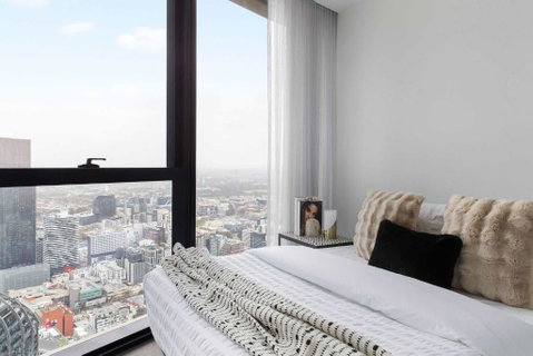An Astonishing 3BR Apt At Sapphire By The Gardens - Sunshine Coast Guide 4
