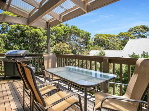 Anderson Views - Sunshine Coast Guide 2