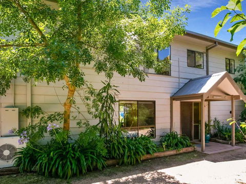 Anderson Views - Sunshine Coast Guide 4