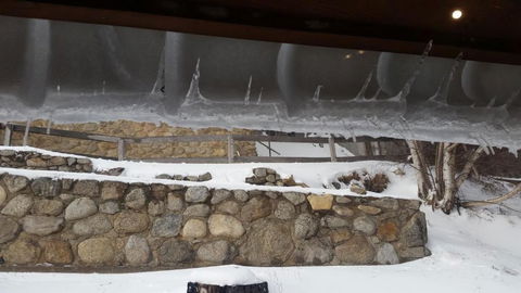 Aneeki Ski Lodge - Sunshine Coast Guide 4
