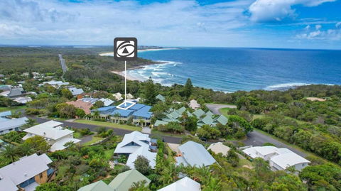 Angourie Blue 7 - Sunshine Coast Guide 3