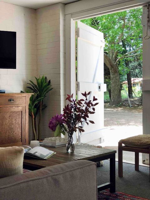 Annies Barn, Fitzroy Falls - Sunshine Coast Guide 4