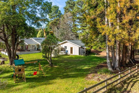 Annies Barn, Fitzroy Falls - Sunshine Coast Guide 2