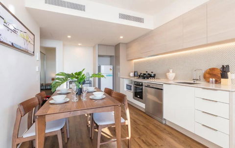 AirTrip Apartments At South Brisbane - Sunshine Coast Guide 3