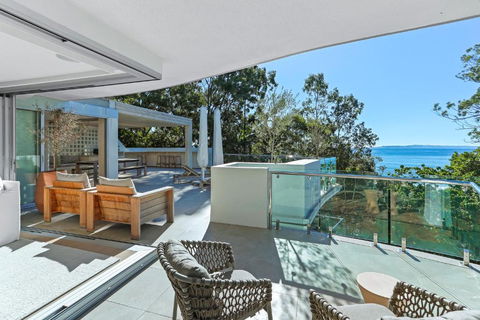 Apartment 17 - Sunshine Coast Guide 4