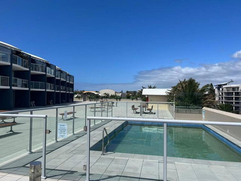 Apartment At The Entrance - Sunshine Coast Guide 4