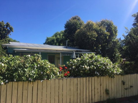 Apollo Bay Backpackers - Sunshine Coast Guide 1