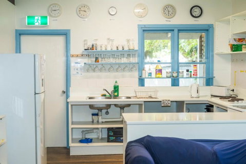 Apollo Bay Backpackers - Sunshine Coast Guide 2
