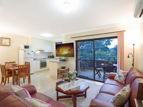 Apollo Unit 8 1st Floor - Sunshine Coast Guide 0