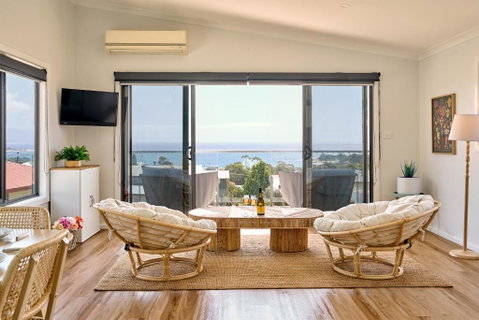 Apsley View - Sunshine Coast Guide 4