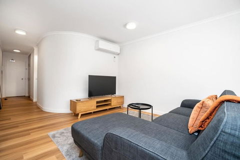 Apt In Kingston - 10min To Lake Burley Griffin - Sunshine Coast Guide 0