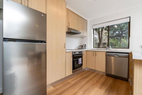 Apt In Kingston - 10min To Lake Burley Griffin - Sunshine Coast Guide 1