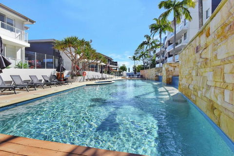 Aqua Delight Nelson Bay - Sunshine Coast Guide 0