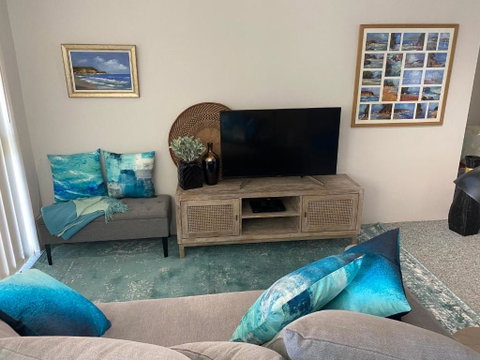 Aqua On Bribie 100 Metres To Beach And Shops - Sunshine Coast Guide 2