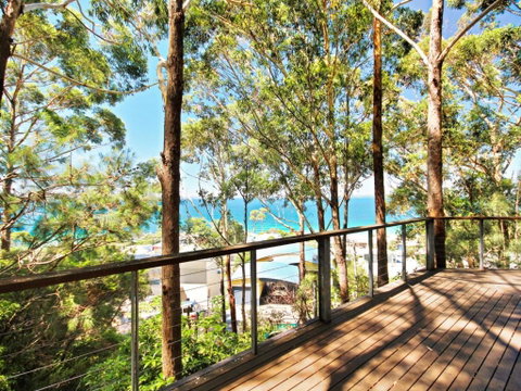 Aqua Pure At Hyams Beach - Sunshine Coast Guide 3