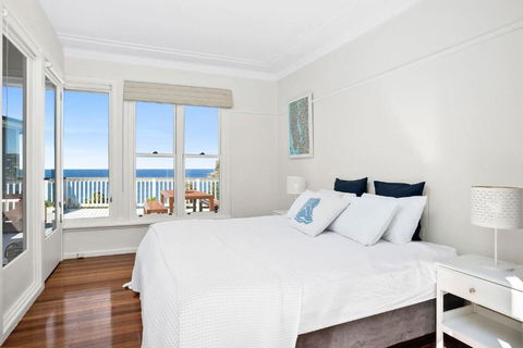 Aqua Whale Beach By TCC - Sunshine Coast Guide 3
