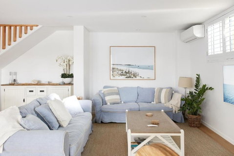 Arabella - 2 Bedroom Holiday House Nelson Bay - Sunshine Coast Guide 2
