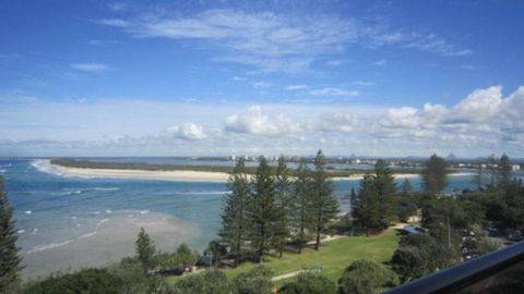 Araluen Unit 14 - Sunshine Coast Guide 3