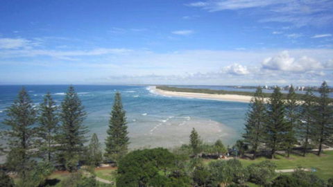 Araluen Unit 14 - Sunshine Coast Guide 2