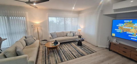 ARay At Cooee Bay - Apt A - Beach House Yeppoon - Sunshine Coast Guide 3