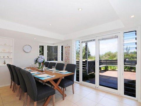 Arcadia By Jervis Bay Rentals - Sunshine Coast Guide 3