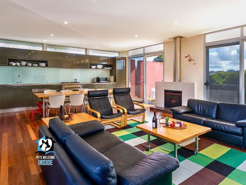 Architect Designed House Nestled In The Dunes - Sunshine Coast Guide 0
