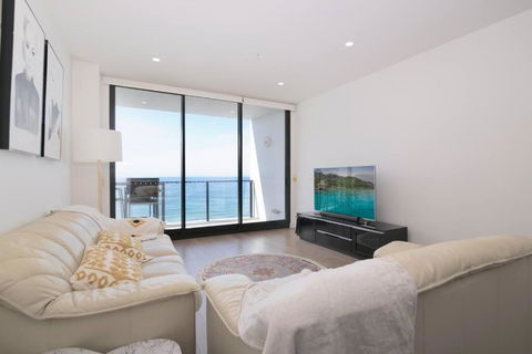 Arena Newcastle Beach - Sunshine Coast Guide 1