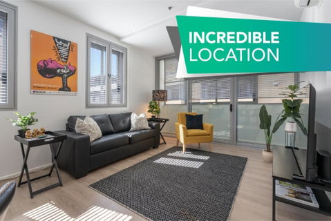 Artful Escape On York - 2x Carpark, Wifi, East End - Sunshine Coast Guide 0