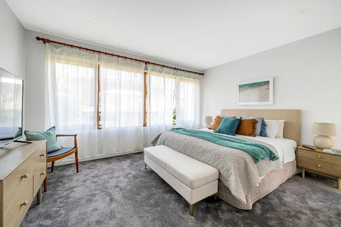 Artscape - Luxurious Bondi Beach Family Villa! - Sunshine Coast Guide 1