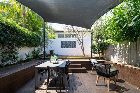 Artscape - Luxurious Bondi Beach Family Villa! - Sunshine Coast Guide 3
