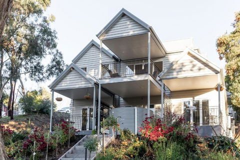 Ascona - Hepburn Springs Daylesford - Sunshine Coast Guide 2