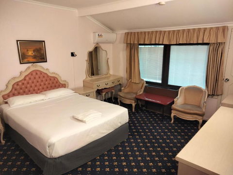 Ascot Motor Inn - Sunshine Coast Guide 2