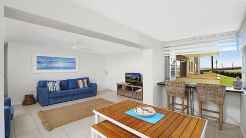 Ashwood 100 Meters To Beach, Shops, Cafes Accom Holidays - Sunshine Coast Guide 0