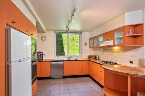 Aspect 5 Chalet A Stones Throw From All Thredbo Has To Offer - Sunshine Coast Guide 4