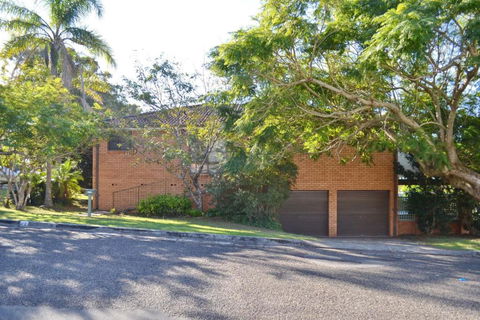 Atahara - Bring Your Own Linen - Sunshine Coast Guide 0