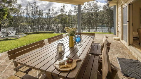 Atlantis On Lake Conjola - Sunshine Coast Guide 0