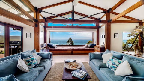 Atlas Beach House - Sunshine Coast Guide 0