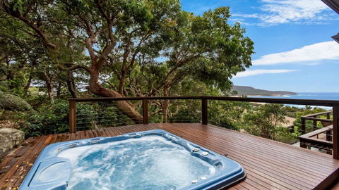 Atlas Beach House - Sunshine Coast Guide 1