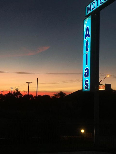 Atlas Motel - Sunshine Coast Guide 0