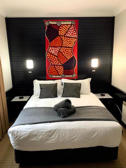 Attunga Alpine Lodge & Apartments - Sunshine Coast Guide 1