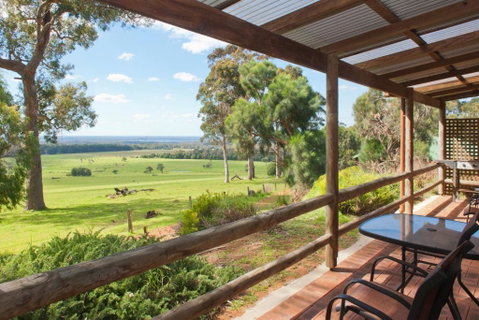Augusta Sheoak Chalets - Sunshine Coast Guide 0