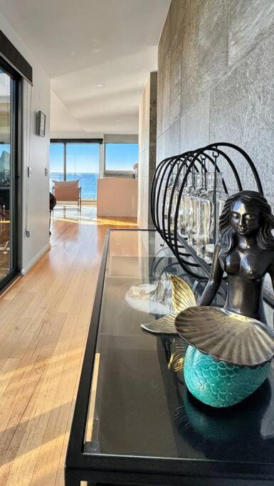 Ava - Luxe Oceanfront Beach House - Sunshine Coast Guide 3