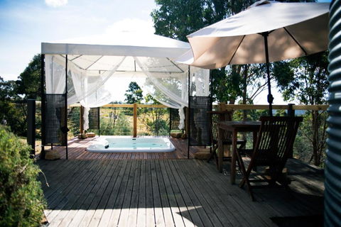 Avalon Private Spa Villa With Beautiful Tree Views - Sunshine Coast Guide 0
