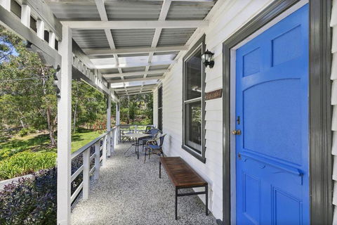 Avirgonia - Sunshine Coast Guide 3